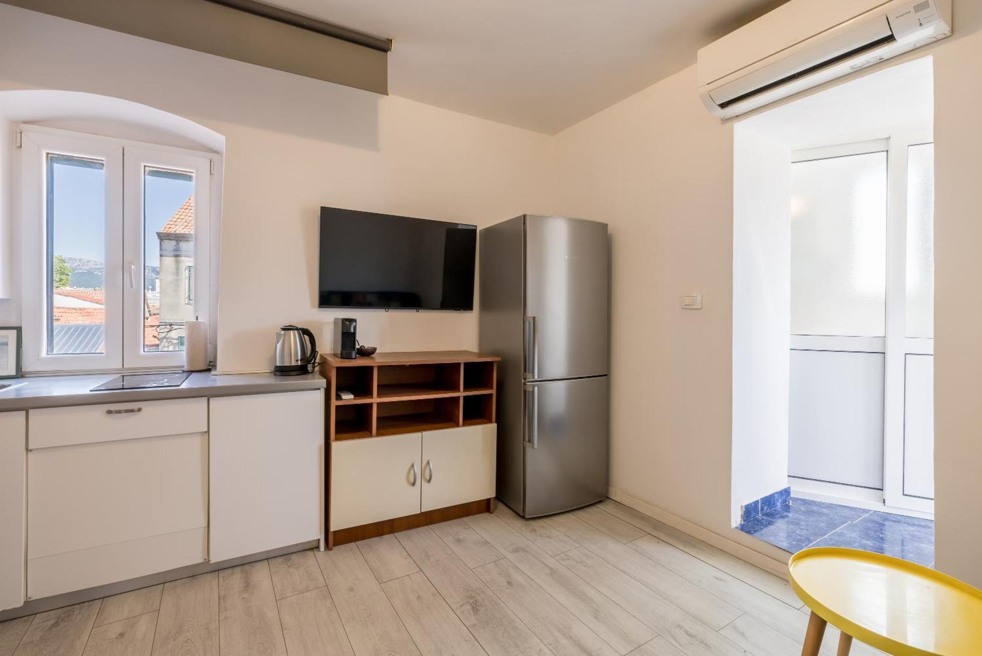 Split Central City Apartment Esterno foto